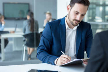 ¿Cuáles son los factores que determinan el monto de mi crédito INFONAVIT?